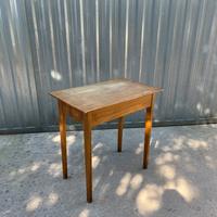 Tavolino in legno rustico vintage