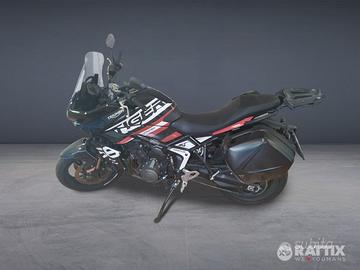 TRIUMPH Tiger 660
