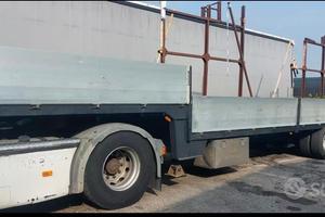 Semirimorchio a collo d’oca