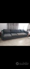 DIVANO 4 POSTI  200 Euro