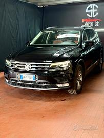 VOLKSWAGEN TIGUAN 2.0 TDI 4x4 R LINE 2018