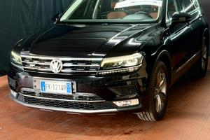 VOLKSWAGEN TIGUAN 2.0 TDI 4x4 R LINE 2018