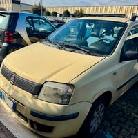 Fiat Panda 2008 1.2 benzina – 147.500 km €2800