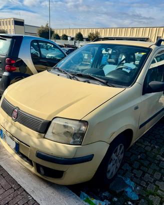 Fiat Panda 2008 1.2 benzina – 147.500 km €2800
