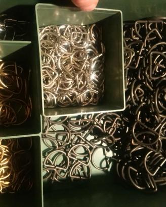 Ganci mezzi anelli per manici borse, cartelle ecc.