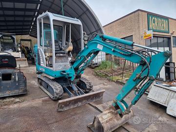 MINIESCAVATORE SUNDWARD 15 QUINTALI