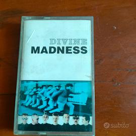 musicassetta MADNESS "DIVINE"