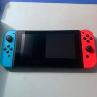 Nintendo Switch (2019) + cavi inclusi