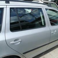 Porta posteriore dx SKODA OCTAVIA del 2007