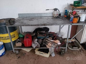 banco da lavoro con morsa