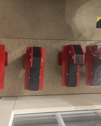 J-hooks per rack da palestra 70 x 70 x 25mm. Pin