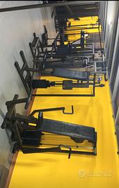 ATTREZZI PALESTRA 