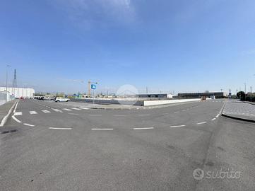 CAPANNONE A CASTREZZATO