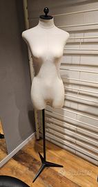 manichino espositivo donna
