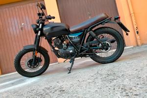 Brixton Cromwell 125
