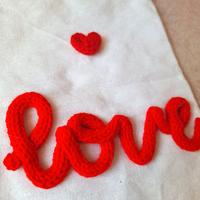 Borsa in tessuto con scritta Love