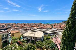 Appartamento di 91 m² con 3 locali e box auto a Ve