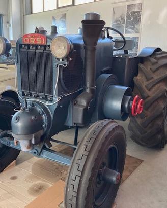 Trattore d'epoca Super Orsi 45 Hp con documenti