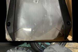 Coppia caschi scooter DEBERT/ Cupolino Tmax 560