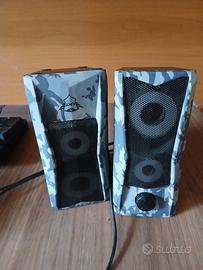 Casse pc + ciabatta verticale