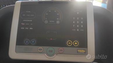 attrezzatura palestra professionale