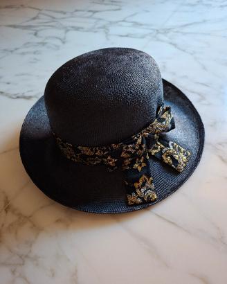 abito con coprispalle cappello 