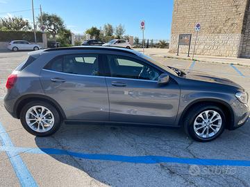 MERCEDES BENZ GLA 200 CDI