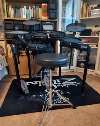 Batteria elettronica Alesis Nitro Mesh Kit + sgabe