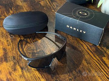 Occhiali Oakley RSLV