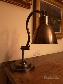 Lampada da tavolo