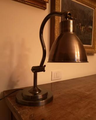 Lampada da tavolo