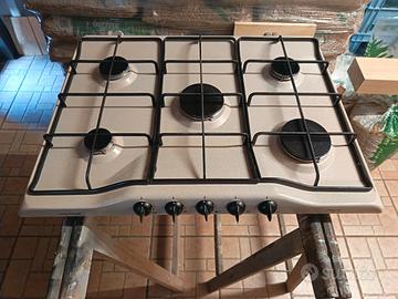 Piano cottura 5 fuochi