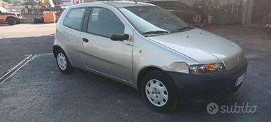 FIAT Punto 1.2i cat 3P. ADATTA NEOPATENTATI