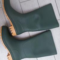 Giaccone Xl+scarpe lavoro 44+casco+stivali 44= €50