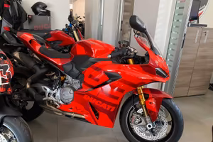 Ducati Panigale V2 MM93