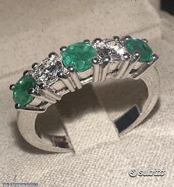 FEDINA IN ORO BIANCO 18kt. DIAMANTI E SMERALDI