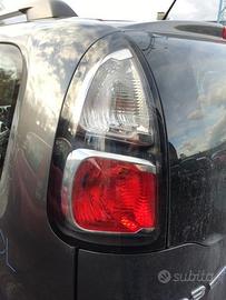 Fanale posteriore sx CITROEN C3 PICASSO del 2016