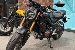 HONDA CB 650 R E-CLUTCH 2026
