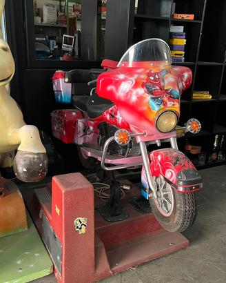 Moto a gettoni vintage Spider-Man Giostra