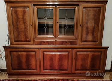 Buffet in legno con piccoli difetti (vedi foto)