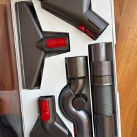 Dyson V4