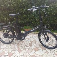 bici pieghevole pedalata assistita