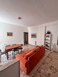 APPARTAMENTO PRESSI SCALA GRECA