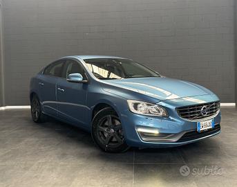 Volvo S60 CAMBIO AUTOMATICO ADATTA A NEOPATENTATI