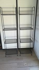 scaffali in metallo