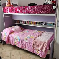 Letto a castello con terzo letto a scomparsa sotto