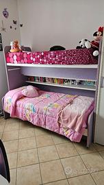 Letto a castello con terzo letto a scomparsa sotto