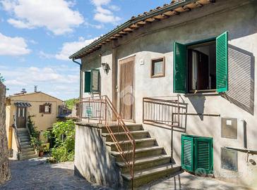 4 LOCALI A LATERA