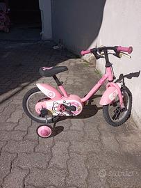 Bicicletta rosa per bambina