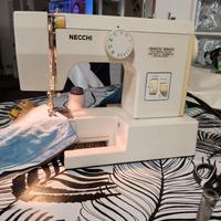 macchina da cucire Necchi